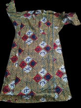 Load image into Gallery viewer, Mens Vintage Handmade African Thobe 2 piece set free size L-XL