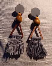 Load image into Gallery viewer, Handmade wood and yarn Tassel Clip On earrings