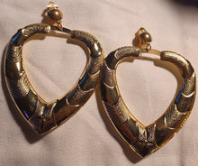 Load image into Gallery viewer, Large heart bamboo clip on earrings