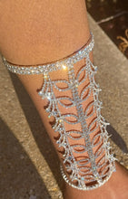 Load image into Gallery viewer, Rhinestone cuff Bracelet Free Size