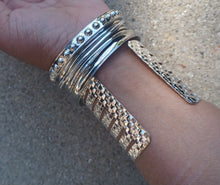 Load image into Gallery viewer, Set of 10 Chunky boho Bangles