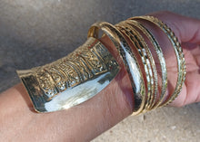 Load image into Gallery viewer, Set of 10 Chunky boho Bangles