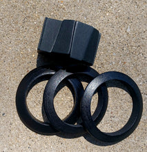 Load image into Gallery viewer, Vintage Chunky wood bangles