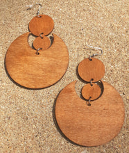Load image into Gallery viewer, Abstract Crescent Moon Earrings Kargo Fresh