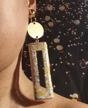 Load image into Gallery viewer, Abstract Handpainted Design Wooden Clip on Earrings Kargo Fresh