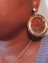 Load image into Gallery viewer, Abstract Handpainted Design Wooden Clip on Earrings Kargo Fresh