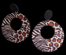 Load image into Gallery viewer, Abstract Stretch bustier crop top and earrings set New 3xl Kargo Fresh