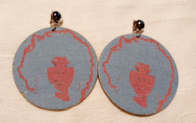 Load image into Gallery viewer, Abstract design Natural Wood Clip On Earrings Kargo Fresh