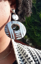 Load image into Gallery viewer, Abstract handpainted Mudcloth print Wooden Clip On Earrings Kargo Fresh