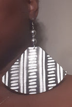 Load image into Gallery viewer, Abstract handpainted Mudcloth print Wooden Earrings Kargo Fresh