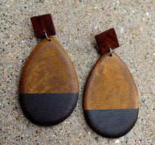 Load image into Gallery viewer, Abstract handpainted Wooden Earrings Kargo Fresh