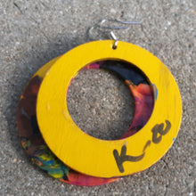 Load image into Gallery viewer, Abstract handpainted Wooden Earrings Kargo Fresh