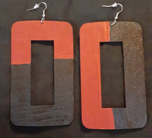 Load image into Gallery viewer, Abstract handpainted Wooden Earrings Kargo Fresh