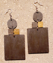 Load image into Gallery viewer, Abstract handpainted Wooden Earrings Kargo Fresh