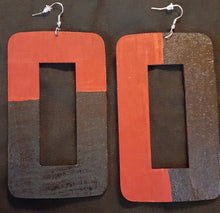 Load image into Gallery viewer, Abstract handpainted Wooden Earrings Kargo Fresh