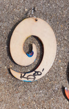 Load image into Gallery viewer, Abstract handpainted Wooden Earrings Kargo Fresh