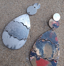 Load image into Gallery viewer, Abstract handpainted Wooden Earrings Kargo Fresh