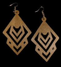 Load image into Gallery viewer, Abstract hi low maxi dress and matching earrings nwt 3xl Kargo Fresh