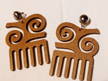 Load image into Gallery viewer, Adinkra Afro Pick Symbol Clip On Earrings Kargo Fresh