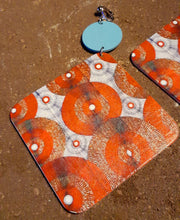 Load image into Gallery viewer, African Fabric Print Wooden Clip On Earrings Kargo Fresh