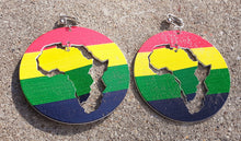 Load image into Gallery viewer, Afrocentric Wooden AFRICA Clip On Earrings Kargo Fresh