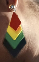 Load image into Gallery viewer, Afrocentric Wooden Handmade Clip On Earrings Kargo Fresh