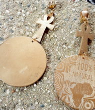 Load image into Gallery viewer, Afrocentric Wooden Handpainted Clip On Earrings Kargo Fresh