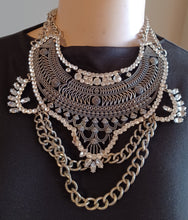 Load image into Gallery viewer, Avant garde Collar bib Necklace and clip on earrings Kargo Fresh