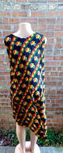 Load image into Gallery viewer, Beautiful Africa Print Midi Kaftan and earrings set Free Size Kargo Fresh