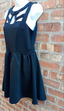 Load image into Gallery viewer, Black Glam Cocktail Dress Size Large Kargo Fresh
