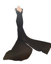 Load image into Gallery viewer, Blck dress with long chiffon train Small Kargo Fresh