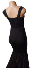Load image into Gallery viewer, Blck dress with long chiffon train Small Kargo Fresh