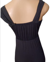 Load image into Gallery viewer, Blck dress with long chiffon train Small Kargo Fresh
