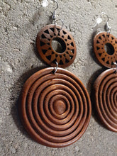 Load image into Gallery viewer, Boho Chic Dangle Wooden Earrings Kargo Fresh