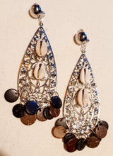 Load image into Gallery viewer, Chunky Boho Cluster Clip On Earrings Kargo Fresh