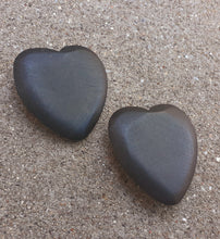 Load image into Gallery viewer, Chunky Wooden Clip On Heart Earrings Kargo Fresh