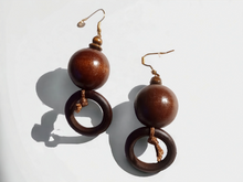 Load image into Gallery viewer, Chunky ball hoop earrings Kargo Fresh