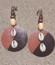 Load image into Gallery viewer, Chunky handmade Natural Wood Clip On Earrings Kargo Fresh