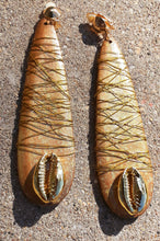 Load image into Gallery viewer, Chunky handmade Natural Wood Clip On Earrings Kargo Fresh