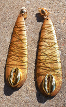 Load image into Gallery viewer, Chunky handmade Natural Wood Clip On Earrings Kargo Fresh