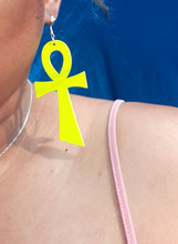 Load image into Gallery viewer, Classic Ankh Earrings Kargo Fresh