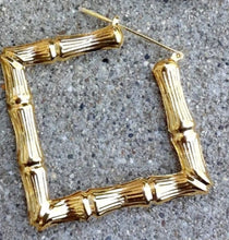 Load image into Gallery viewer, Classic Square Bamboo Earrings Kargo Fresh