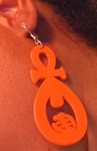 Load image into Gallery viewer, Classic Wooden Ankh Earrings Kargo Fresh