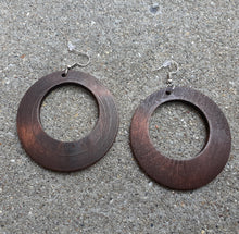 Load image into Gallery viewer, Classic Wooden Hoop Earrings Kargo Fresh