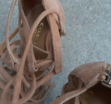Load image into Gallery viewer, Coach Salvadora heels 7.5 Kargo Fresh