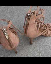 Load image into Gallery viewer, Coach Salvadora heels 7.5 Kargo Fresh