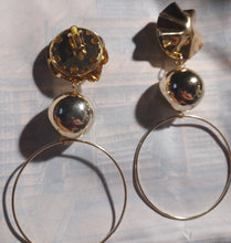 Load image into Gallery viewer, Extra large abstract clip on hoops Kargo Fresh