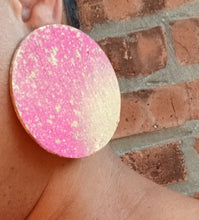 Load image into Gallery viewer, Extra large wooden minimalist disc clip on earrings Kargo Fresh