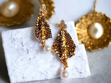 Load image into Gallery viewer, Glam gold metal mesh clip on dangle earrings Kargo Fresh