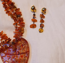 Load image into Gallery viewer, Hand blown glass necklace and clip on earrings Kargo Fresh